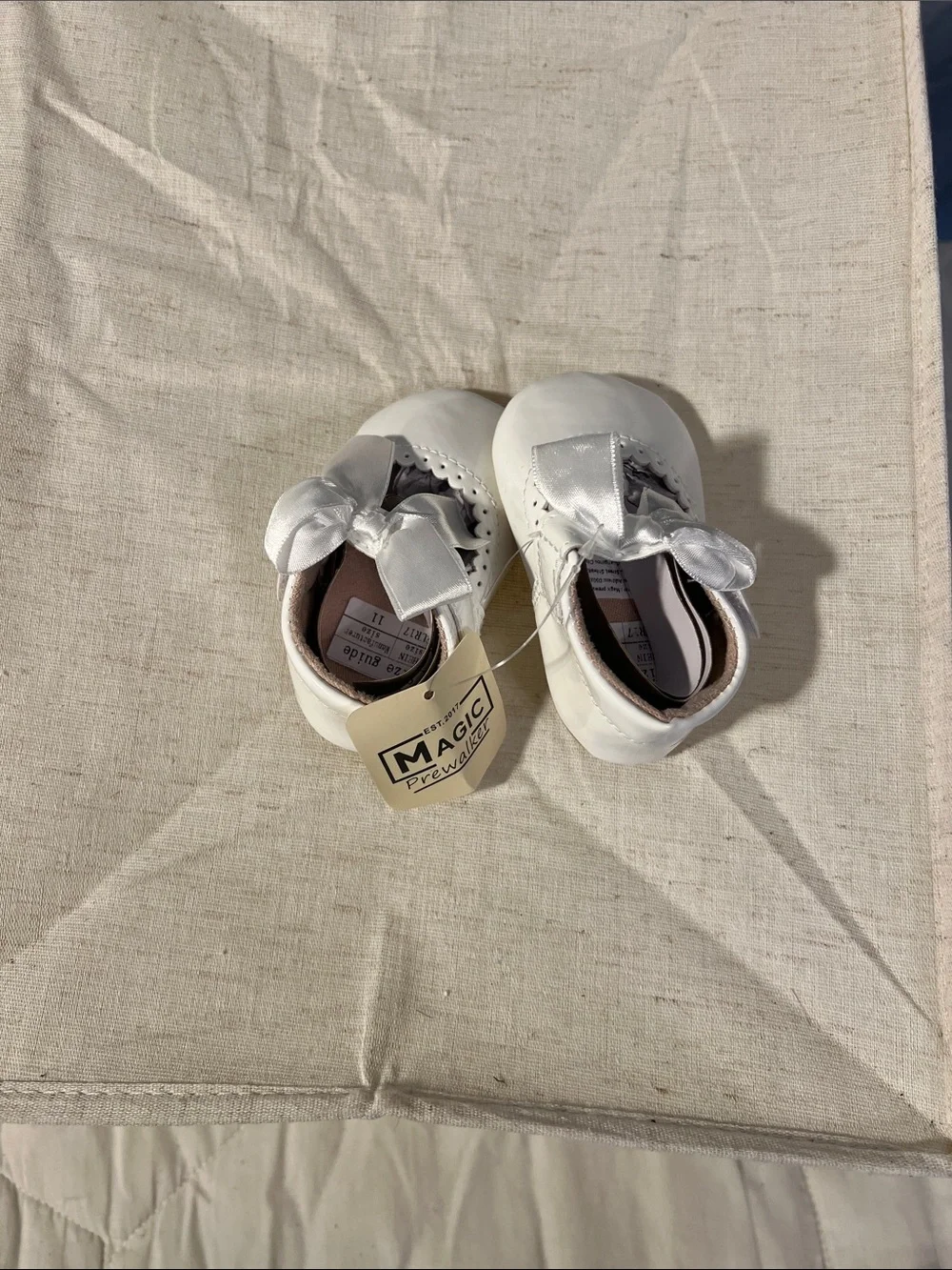 SHEIN White Baby Bow Prewalker Shoes